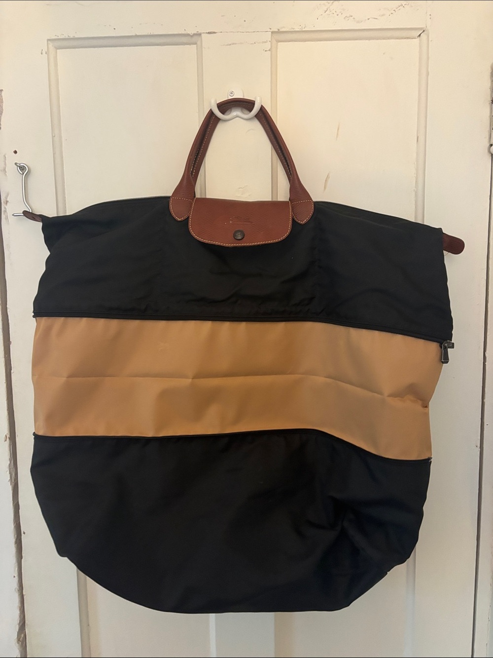 Longchamp Expandable Pliage Travel Tote with Brown Leather Trim - Picture 6 of 9